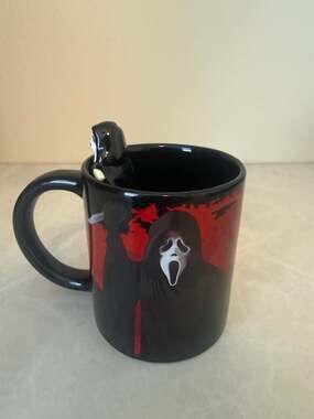 Ghost Face Scream Do You Like Horror Movies Ceramic Mug with 3D Figure